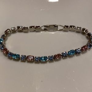 🎈BRACELET AS SHOWN🎈